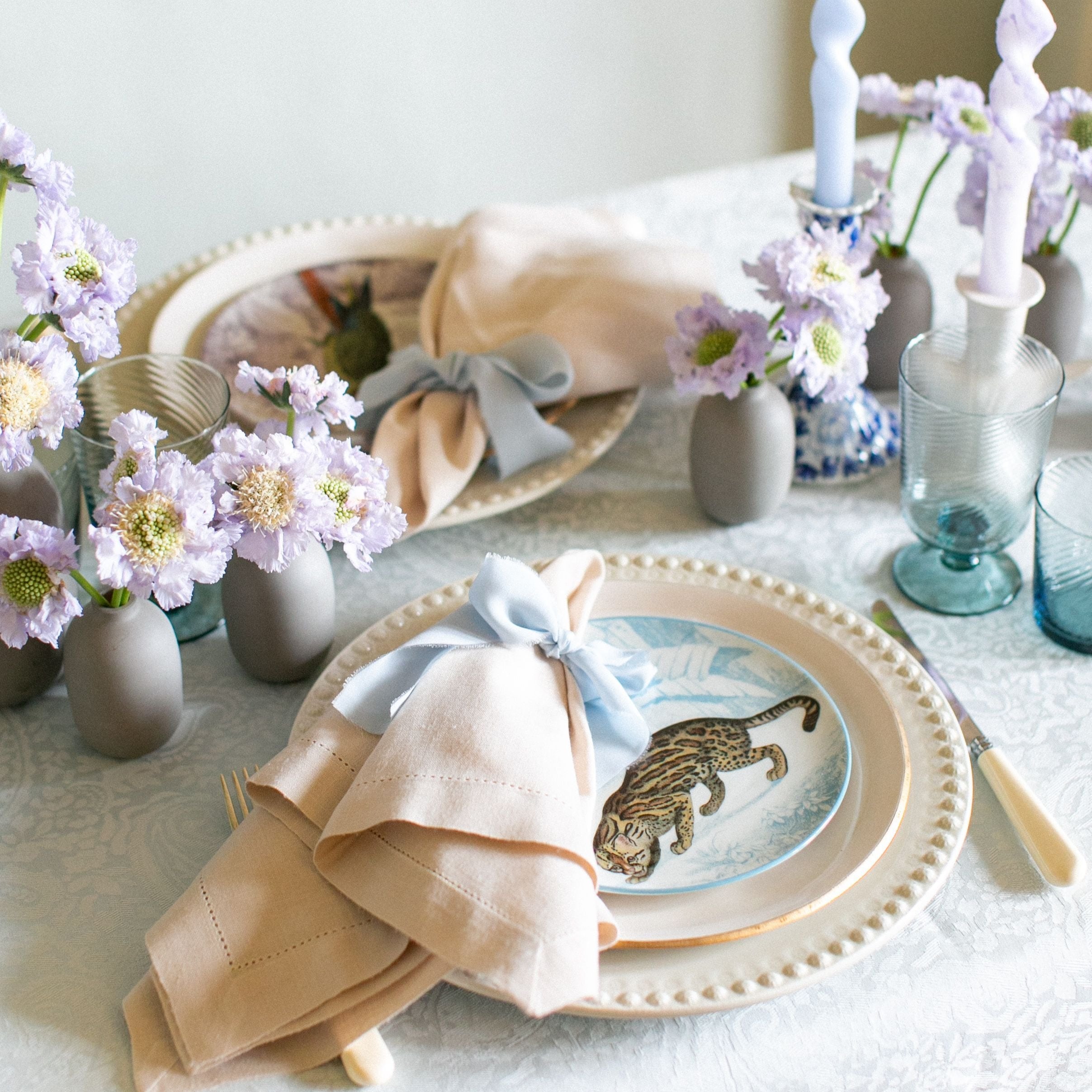 Rent: Natural Blush Gold Edge Dinner