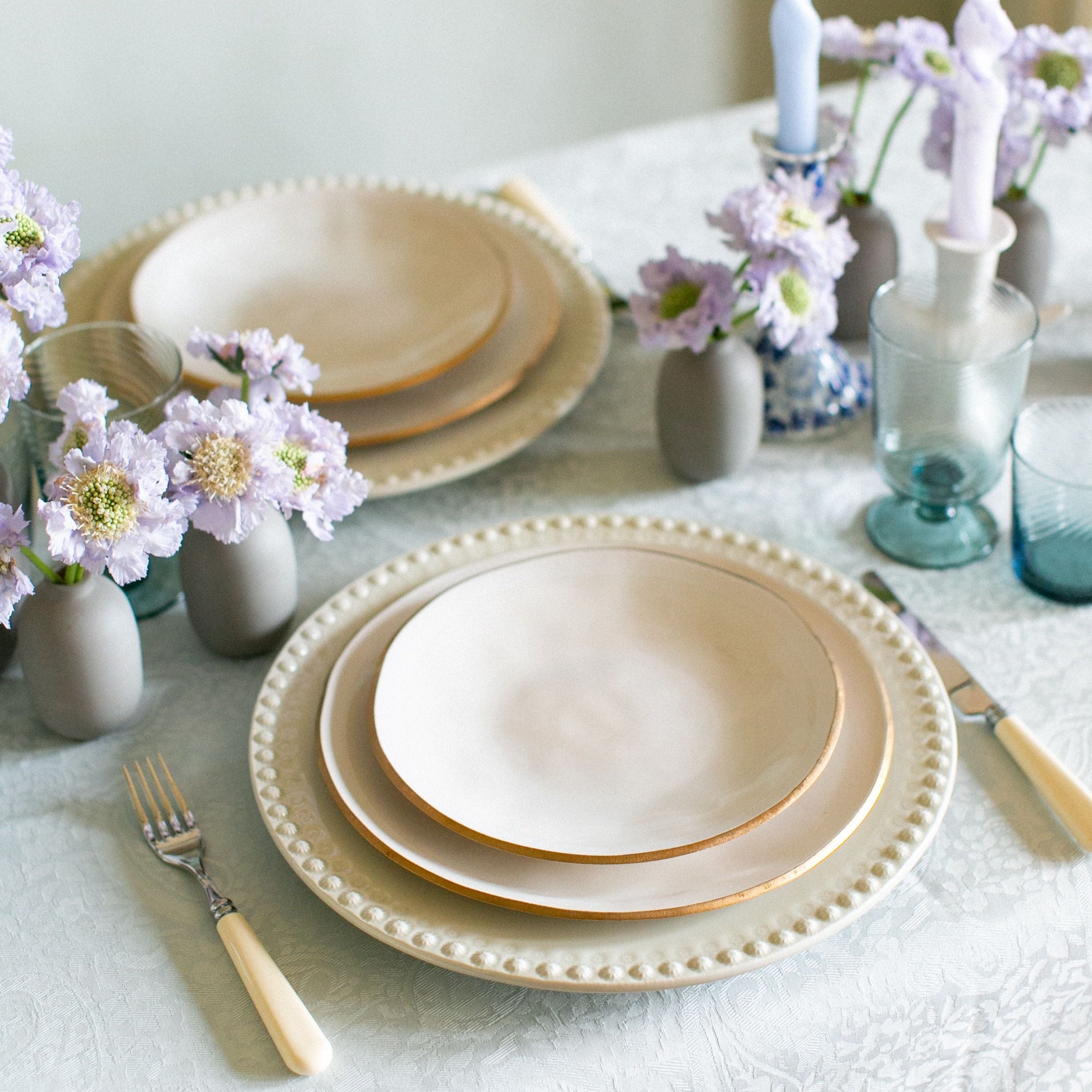 Rent: Natural Blush Gold Edge Dessert (23cm)