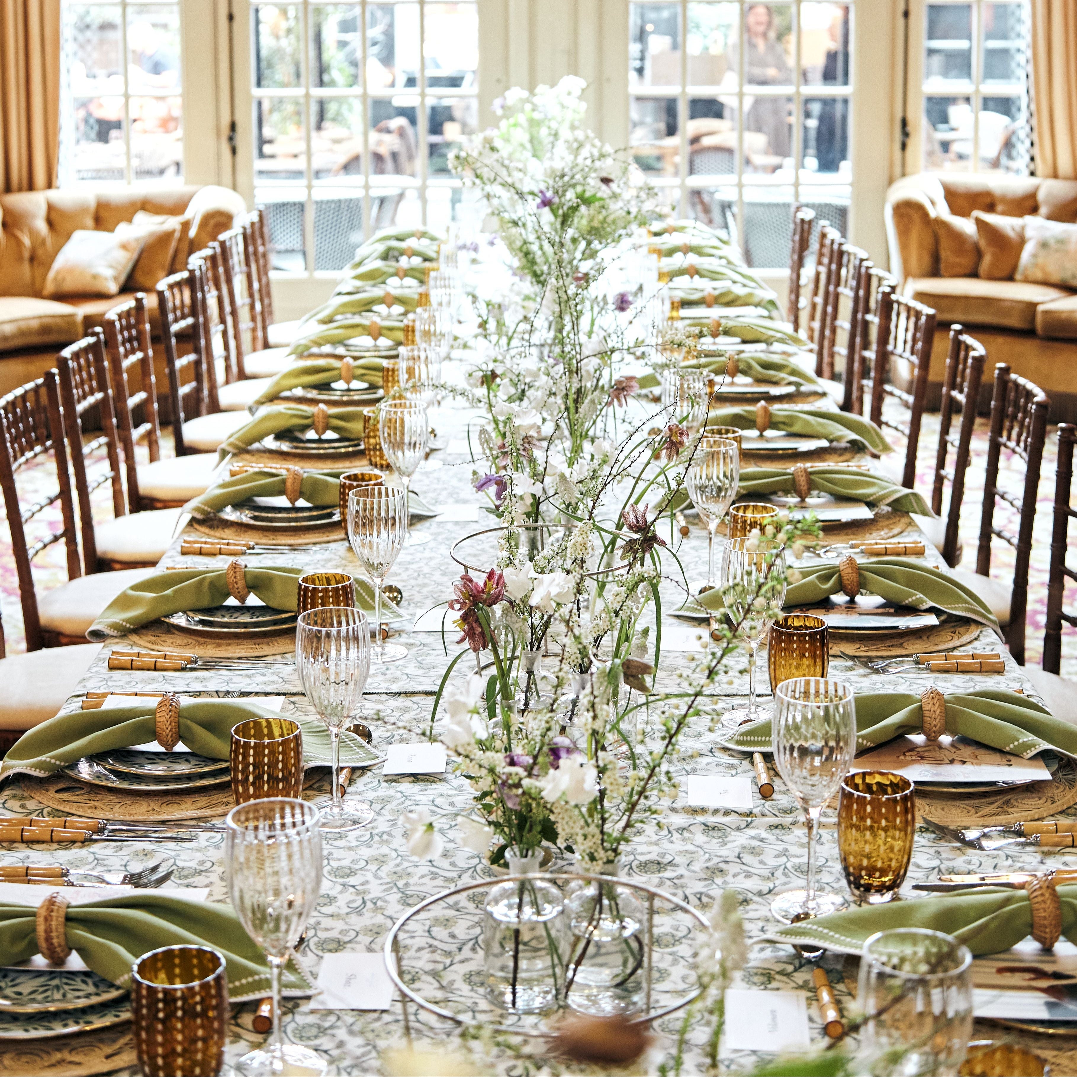 Rent: Green & Gold Leaves Dinner (28cm)