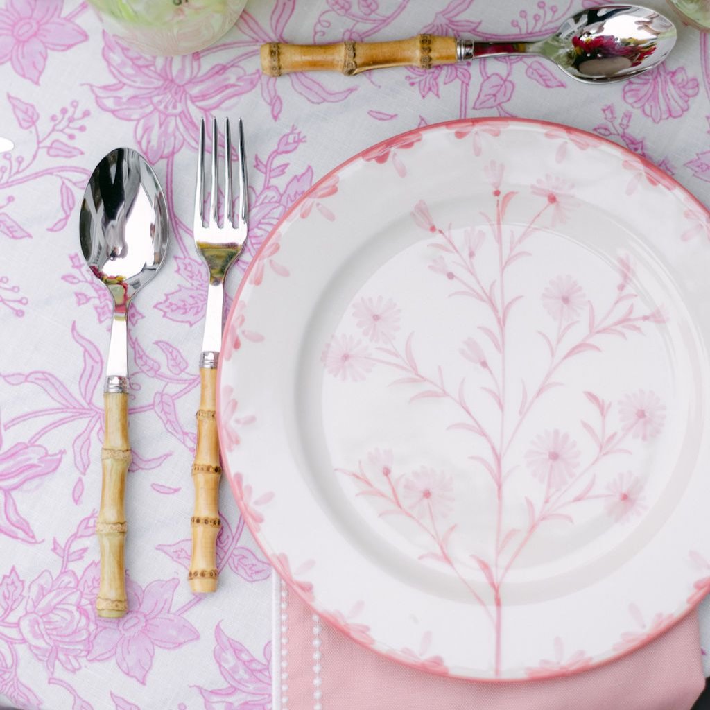 Rent: Winchester Pink Dinner (26cm)