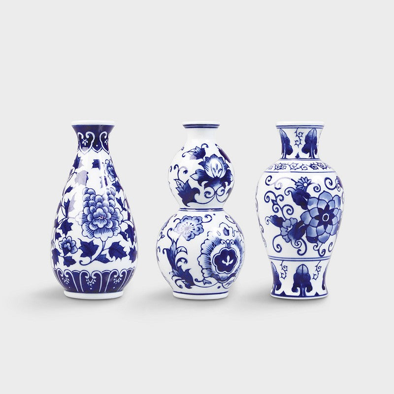 Rent: Dutch Vases - Set of 3