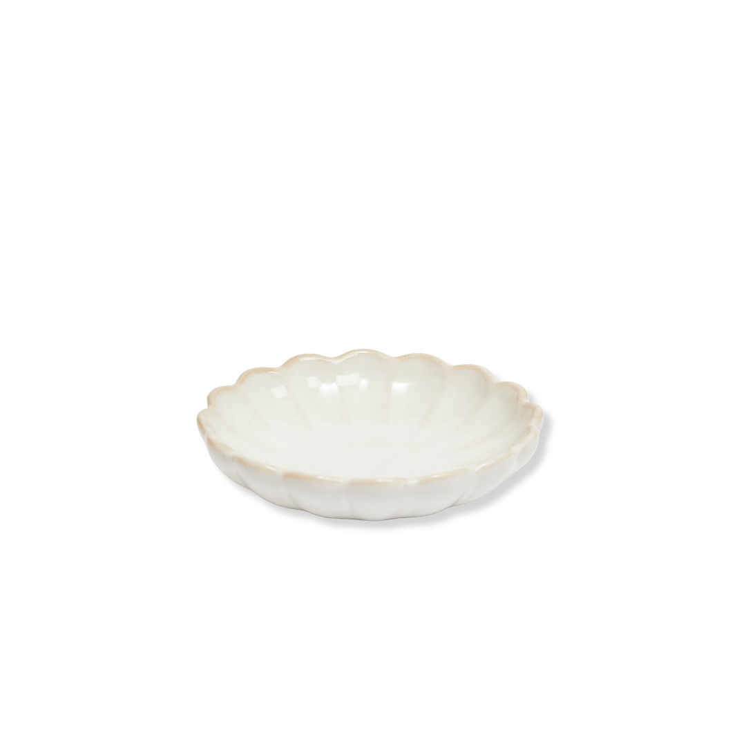 Rent: Shell Butter Dish (9cm)