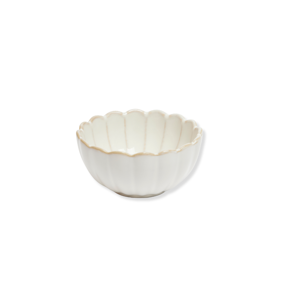 Rent: Shell Pinch Pot (9cm)