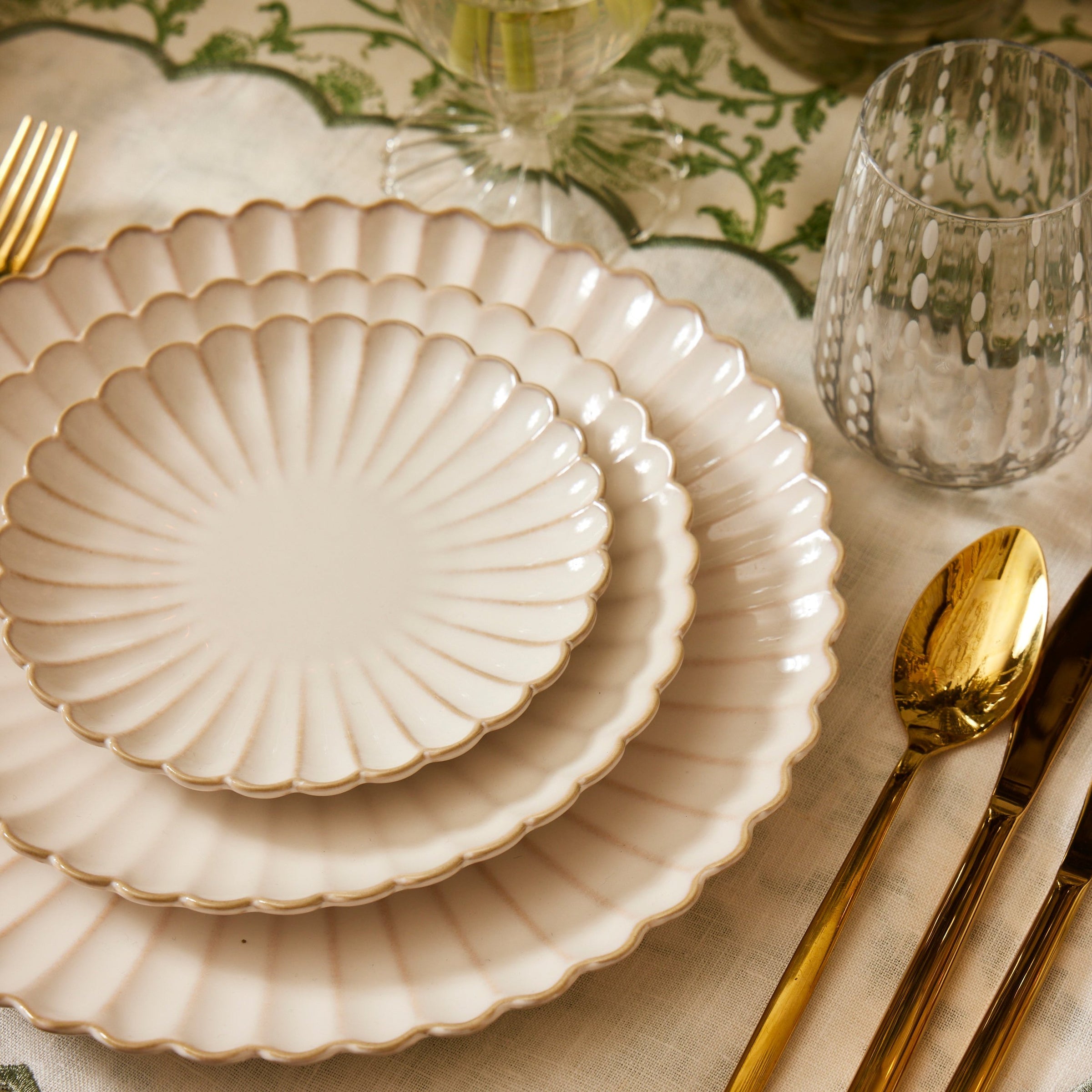 Rent: Scallop Shell Bread