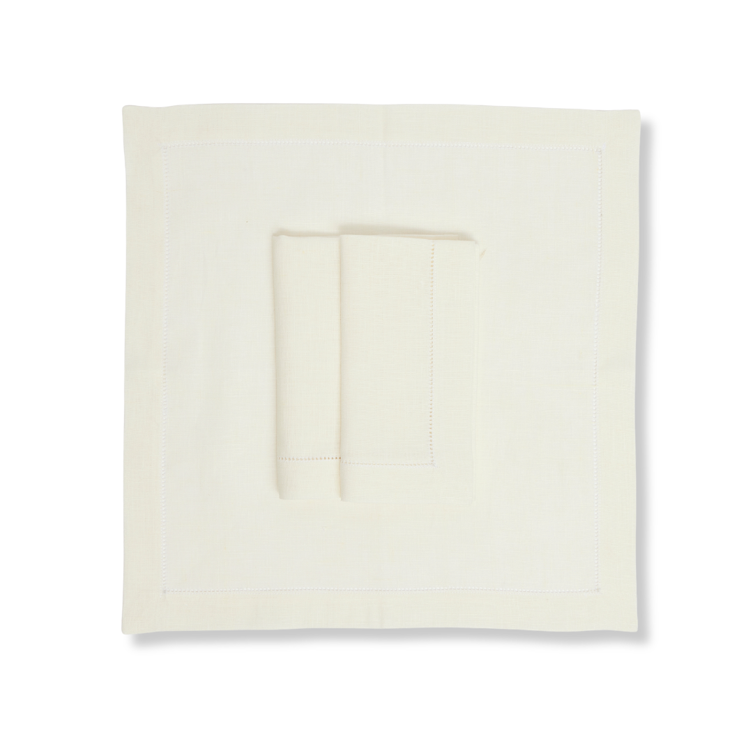 Rent: White Hemstitch Napkin (50x50cm)