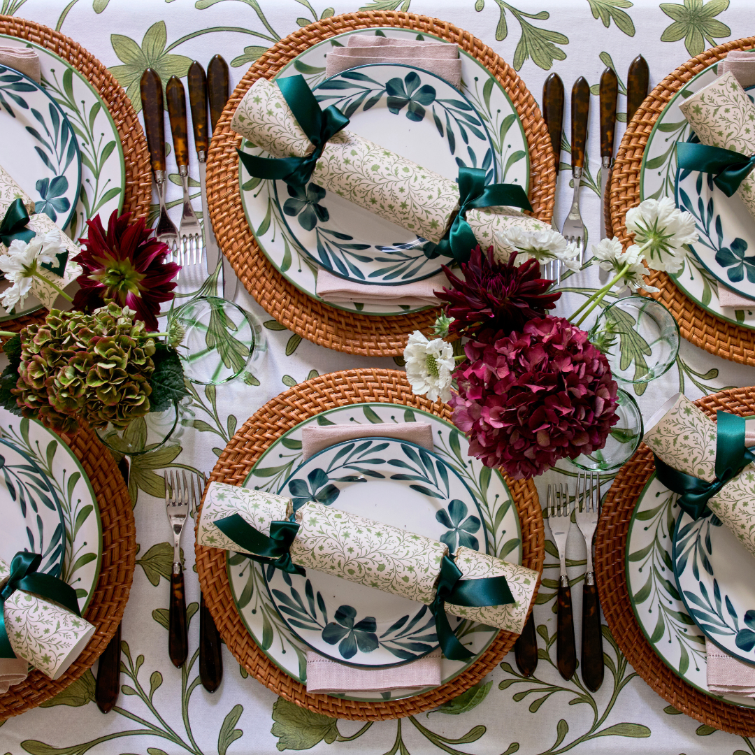 Verde Swirl Tablecloth - 235 x 335cm