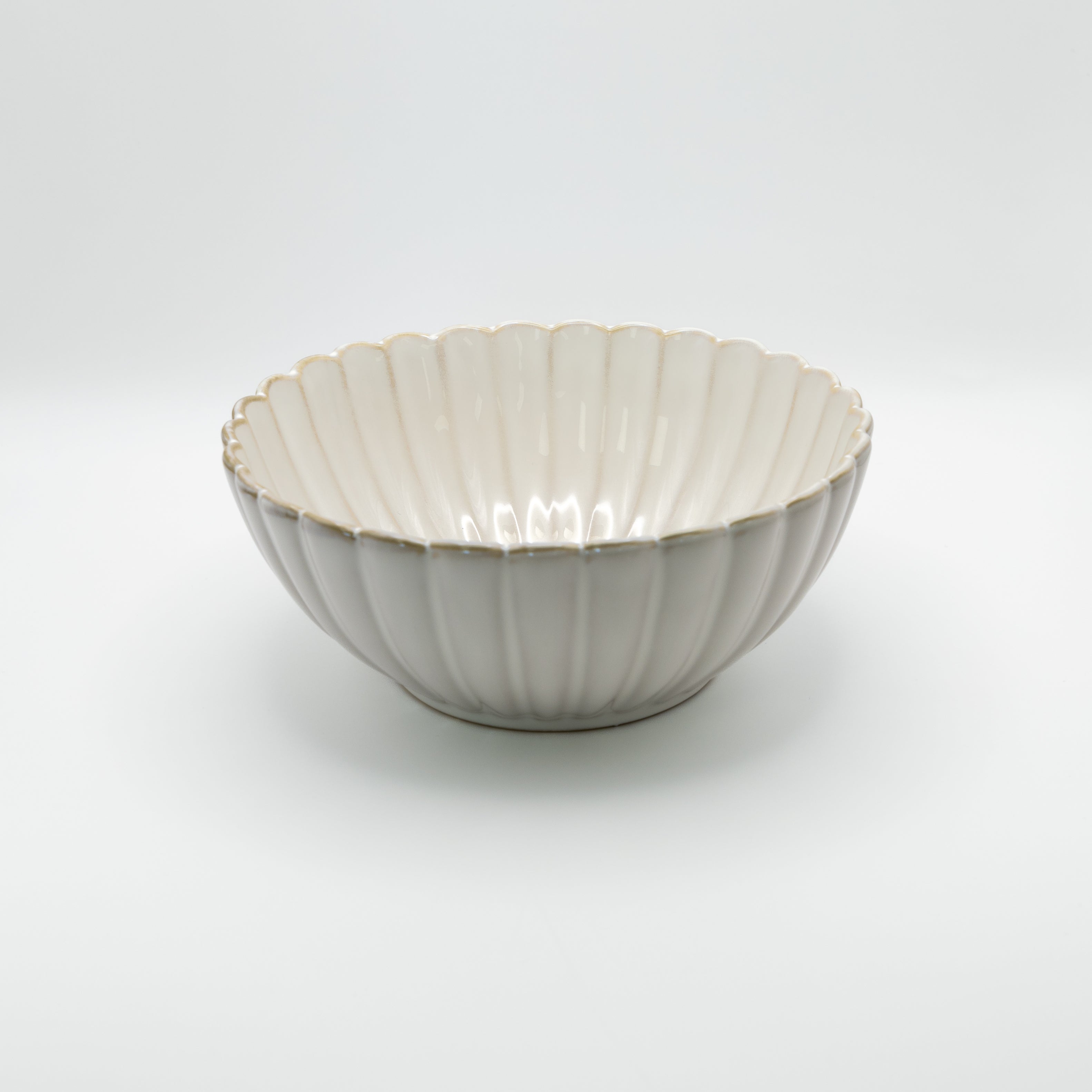 Rent: Shell Bowl (8")