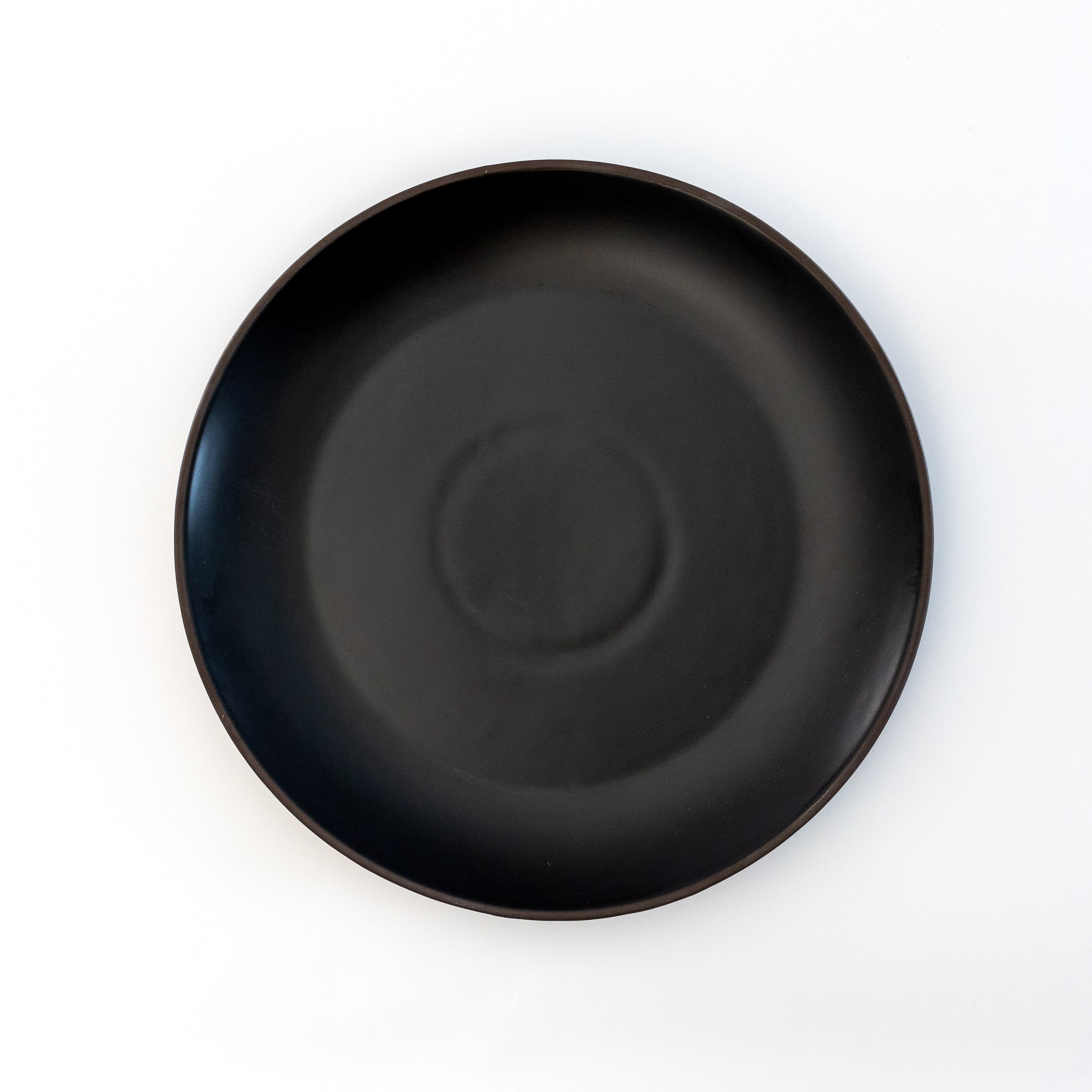 Rent: Nero Dinner Plate