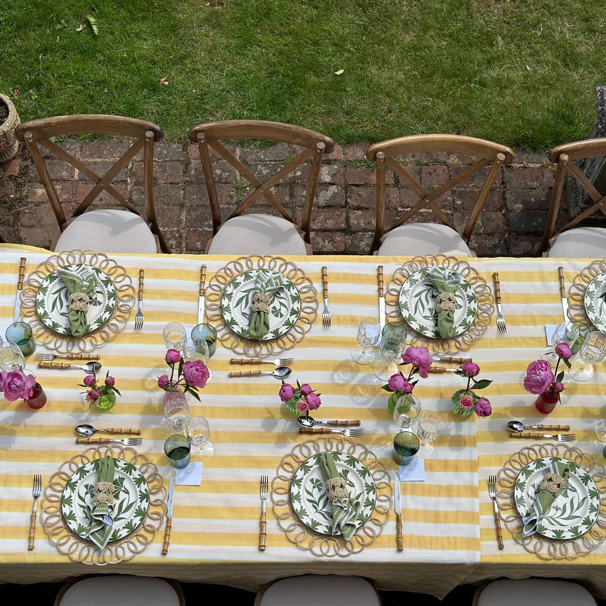 Rent: Green Cotswolds Dinner