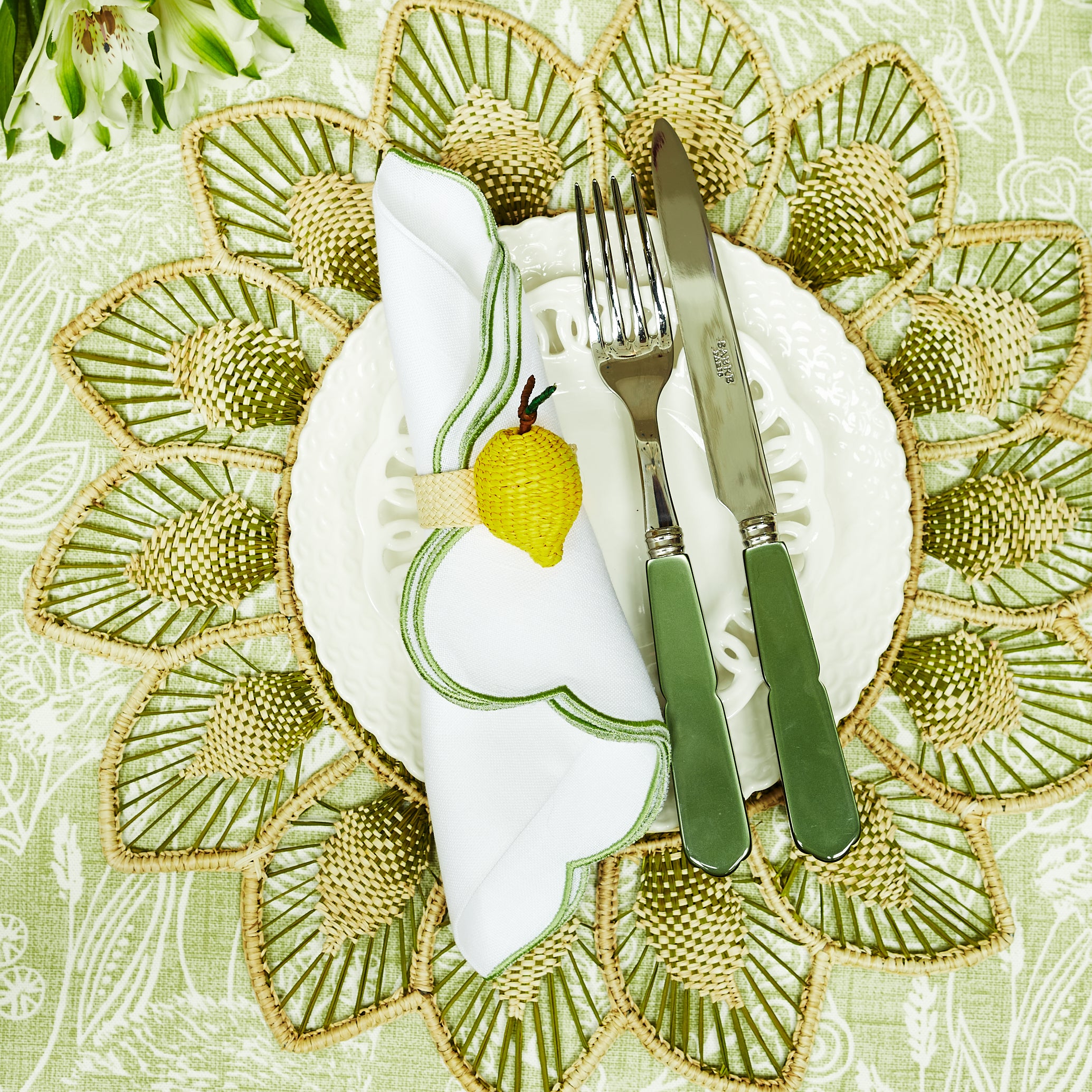 Embroidered Green Scallop Napkin (set of 4)