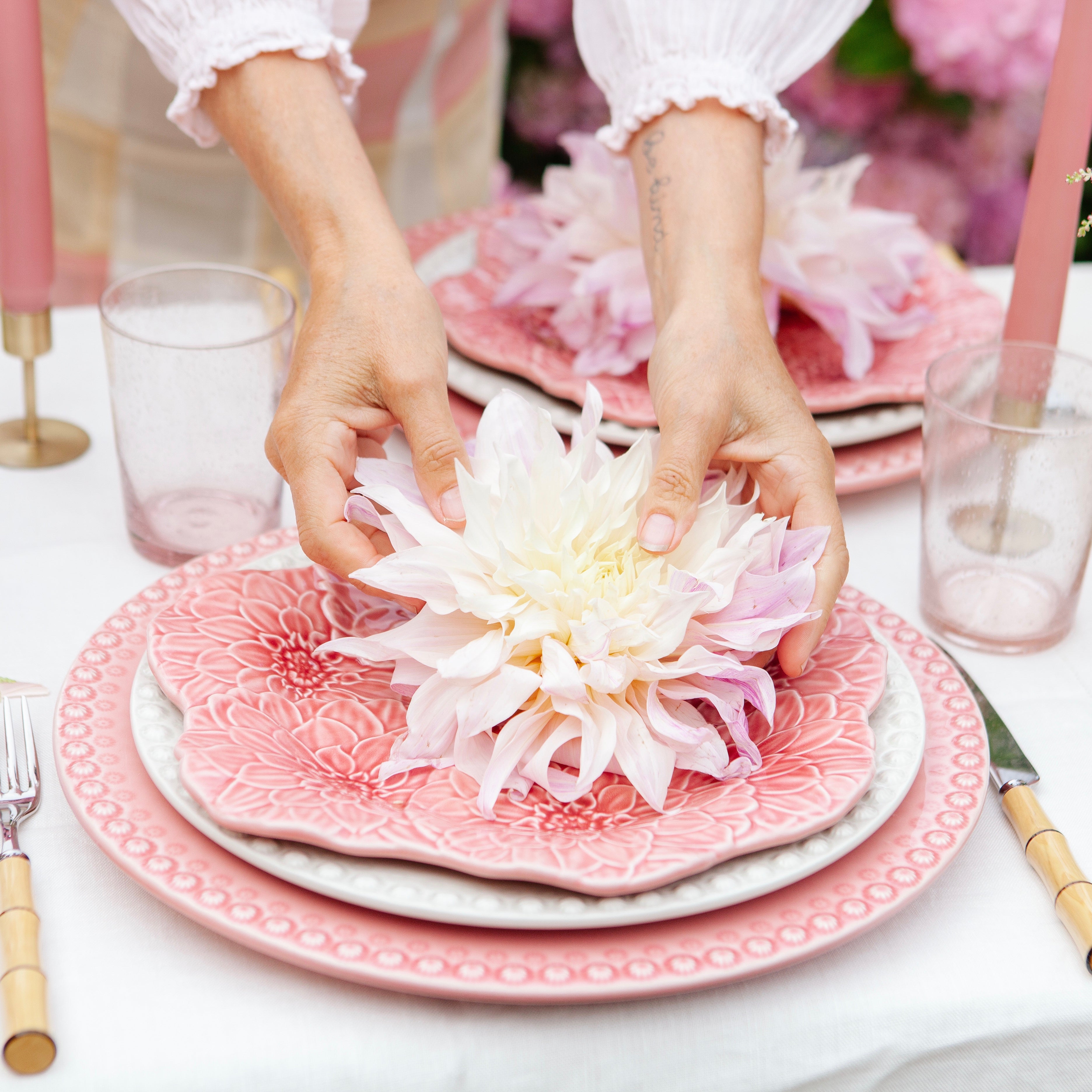 Pink Bouquet Flower Dinner Plates (set of 4)
