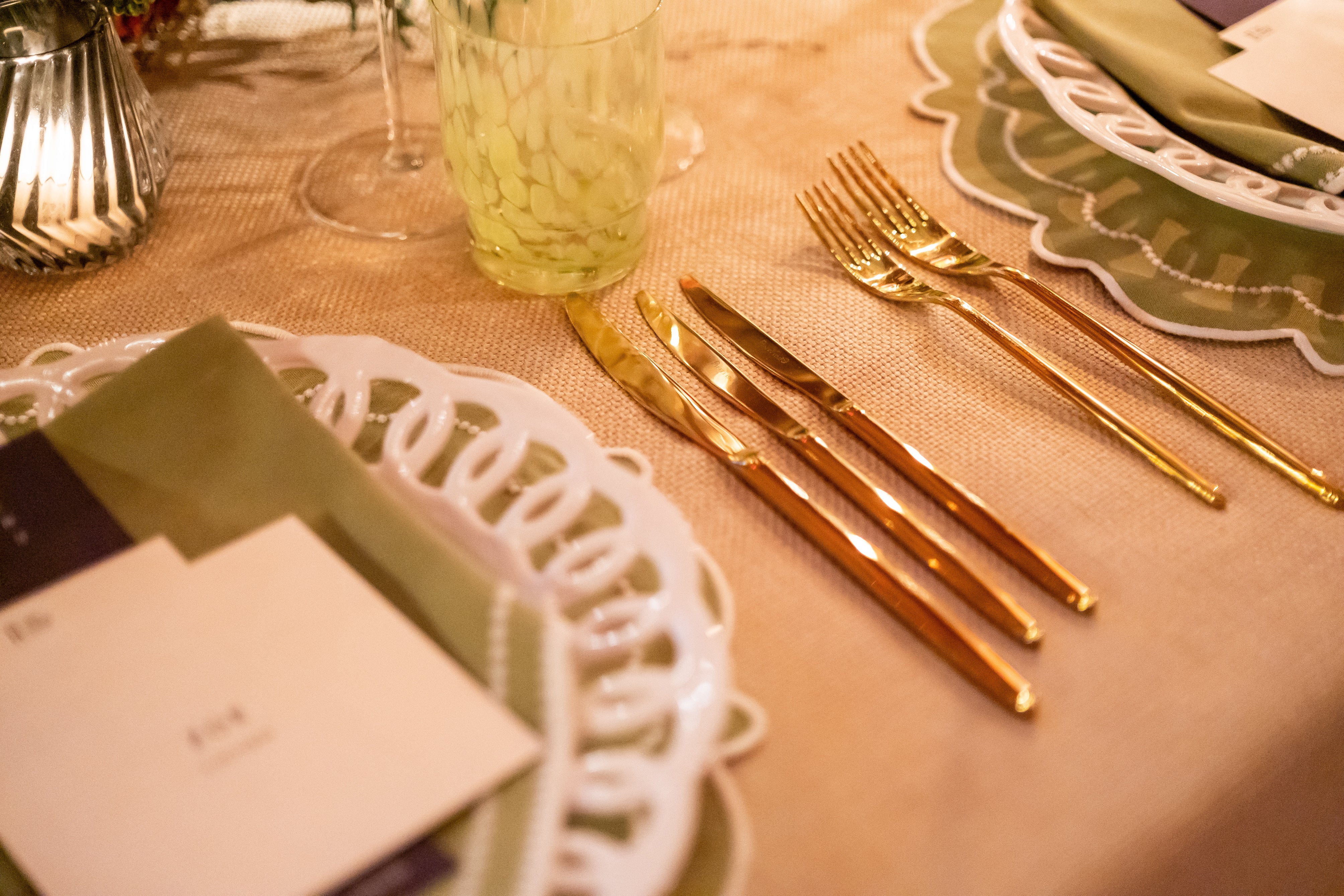 Rent: Margaux Gold by day Cutlery